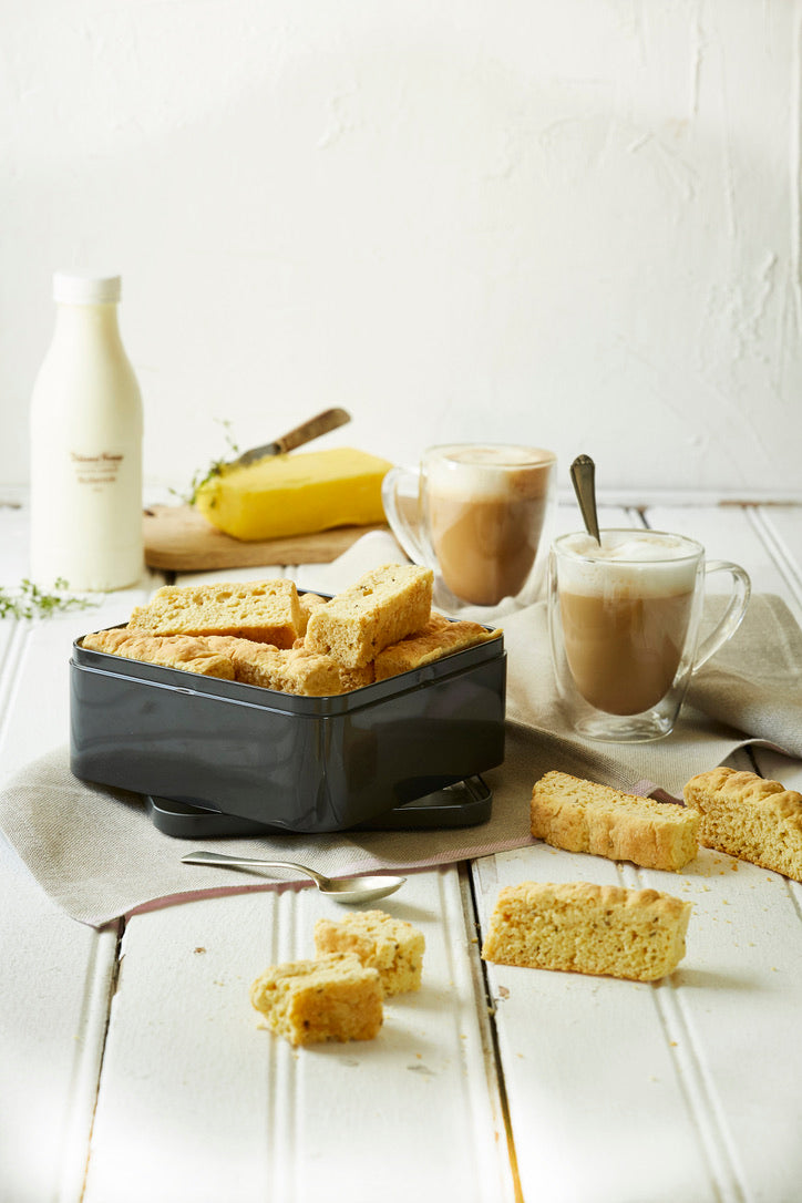 Buttermilk Rusks with Aniseed – Kaas Club.™